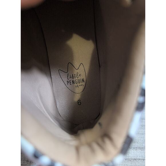 6 Little Penguin Black Heart Boots - Picture 5 of 8